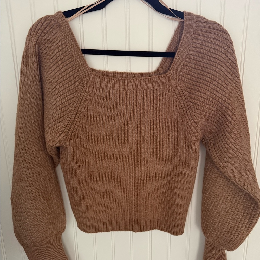 Women's Ribbed Knit Sweater - Brown
